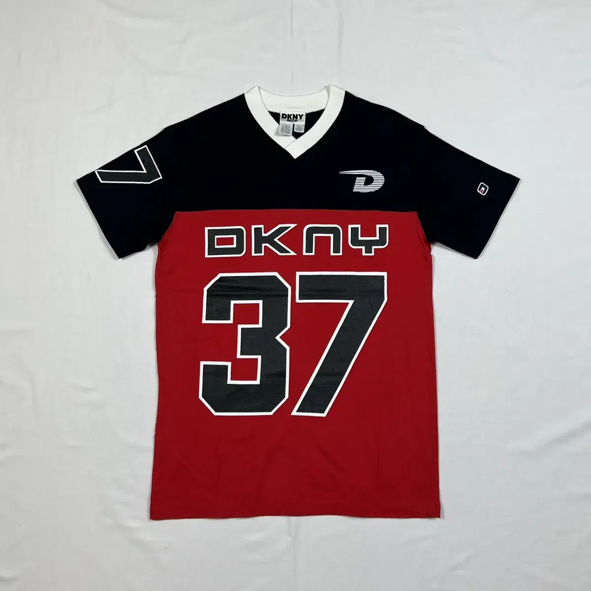 90s 도나카란뉴욕 디케이엔와이 dkny 스펠아웃 럭비 반팔티